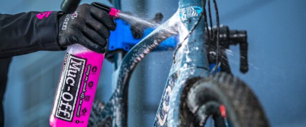 Líquido de limpeza de bicicletas Muc-Off Nano Tech Fast Action Bike Cleaner com pulverizador 1L - Image 4
